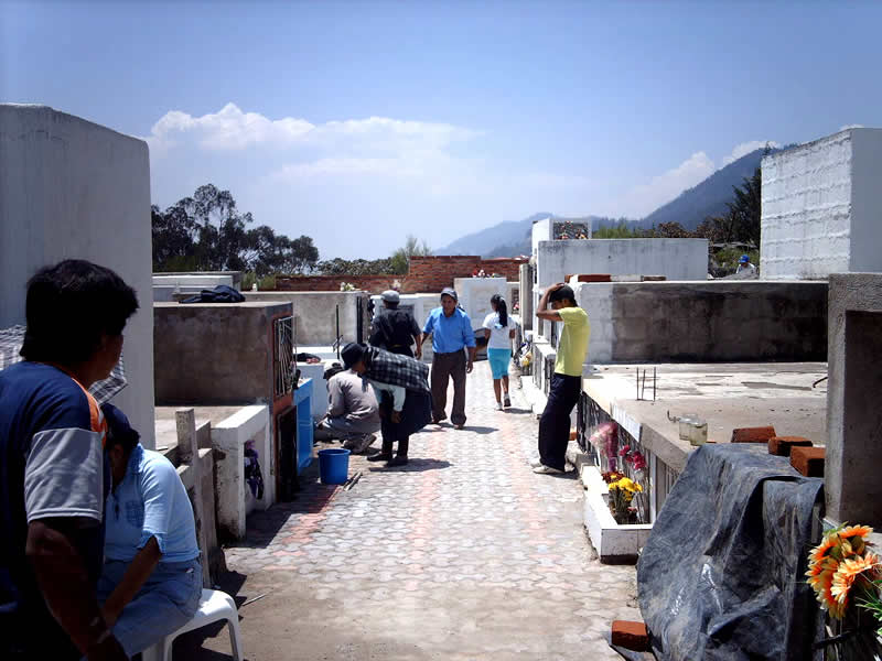 Cementerio Nayón - 2 de Noviembre