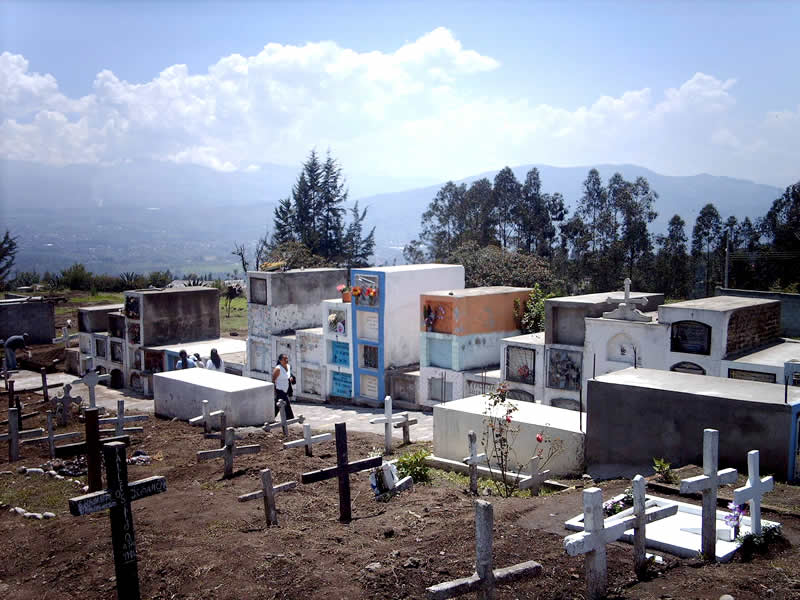 Cementerio Nayón - 2 de Noviembre