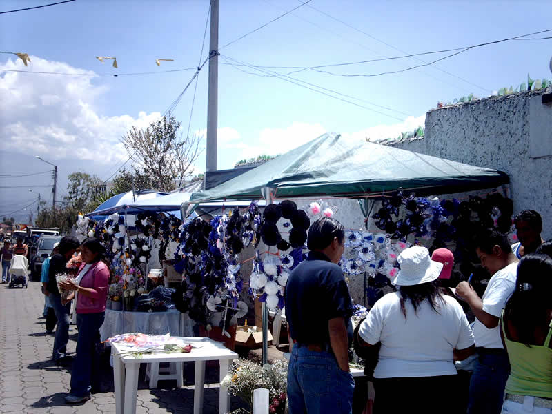 Cementerio Nayón - 2 de Noviembre